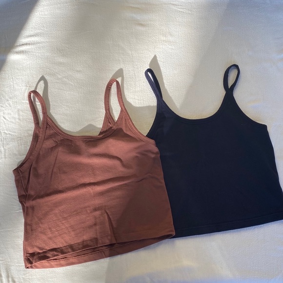 Other - Lot of two ARQ tanks size Large